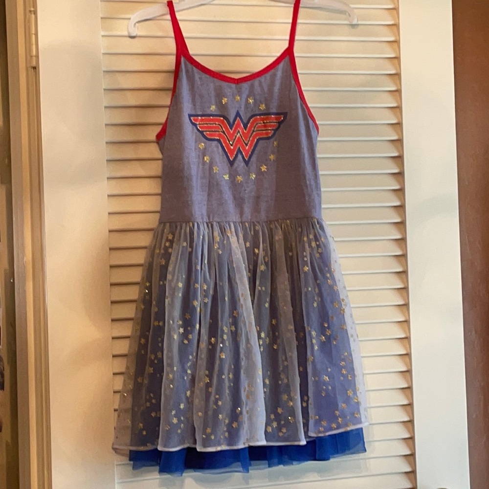 Girls Wonder Woman dress XL